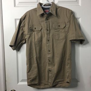 Wrangler Men’s Short Sleeve Button Down